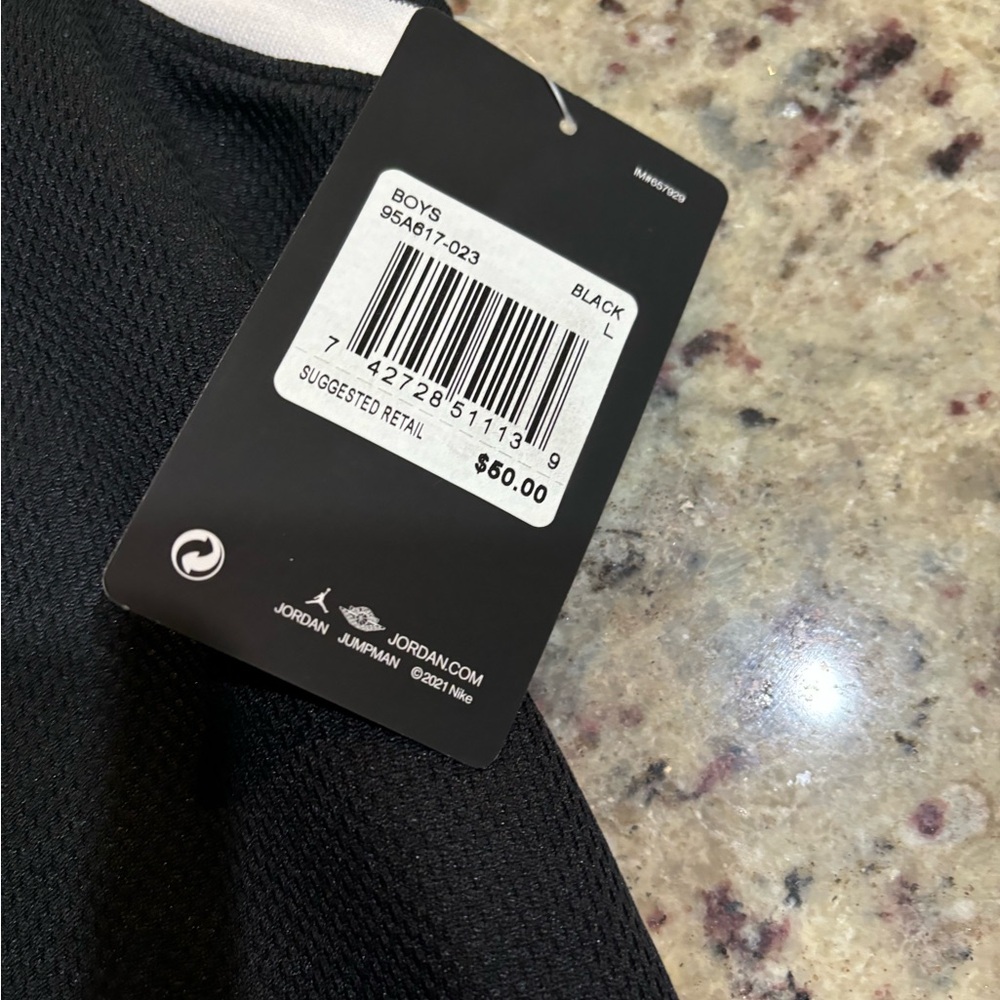 Jordan sleeveless jersey nwt #23 - Picture 3 of 4